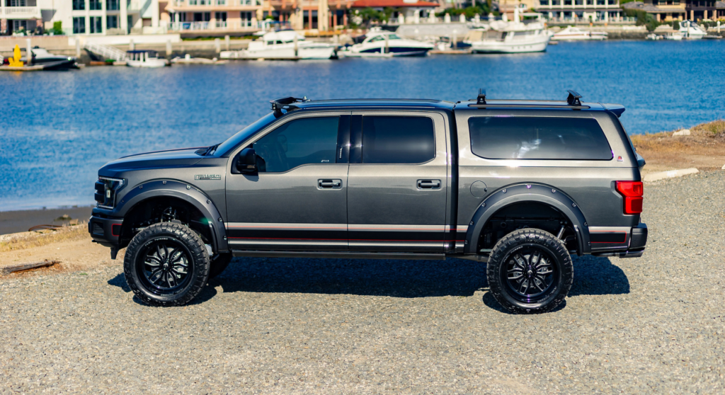 100XQ Thule Ford F150 Grey